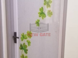 swing door