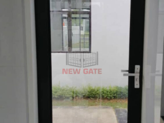 swing door