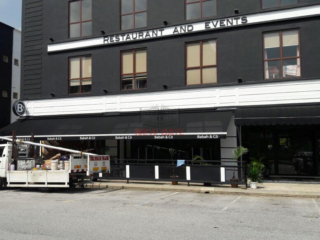 Retractable Awning